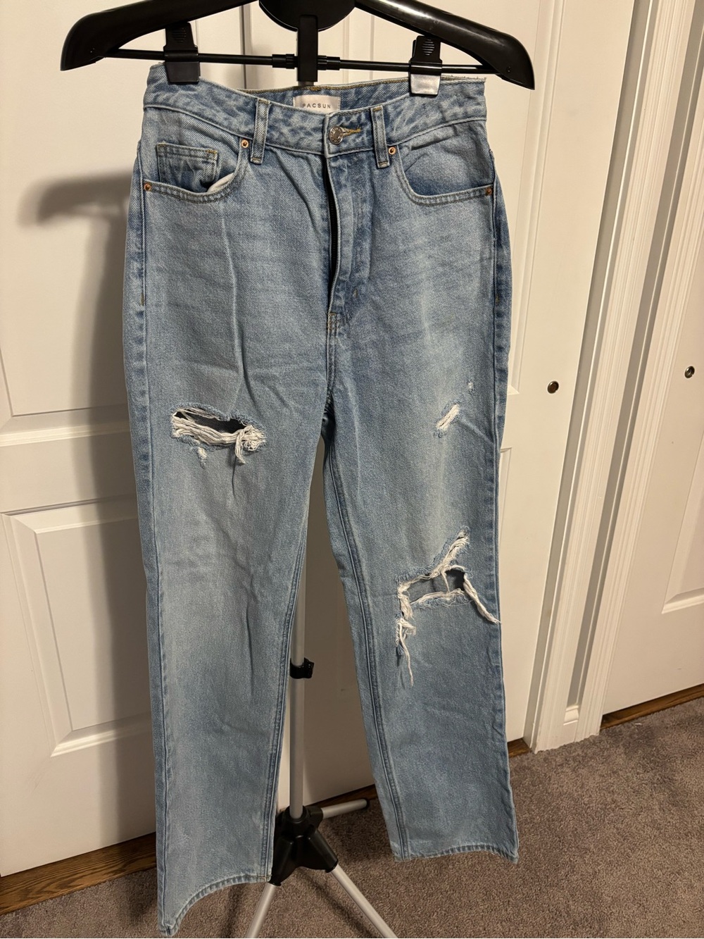 Pacsun Light Wash Distressed Straight-Leg Jeans